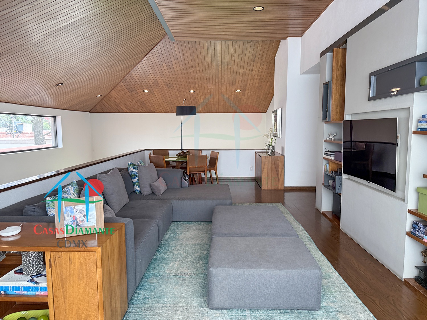 Jardines del Pedregal Casa Árbol B - Sala de TV planta alta 1